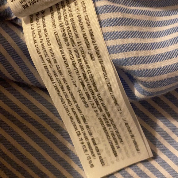 Abercrombie and Fitch button down - Picture 3 of 3